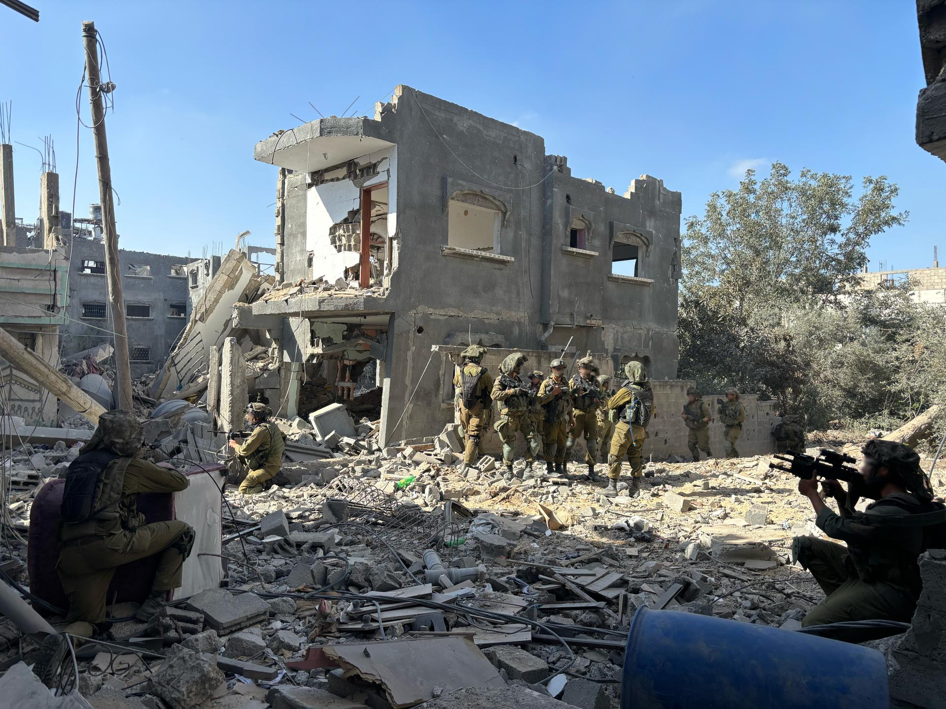 Israël détruit intentionnellement Gaza : Des soldats avouent l’utilisation de bulldozers et d’explosifs pour éradiquer la bande de Gaza