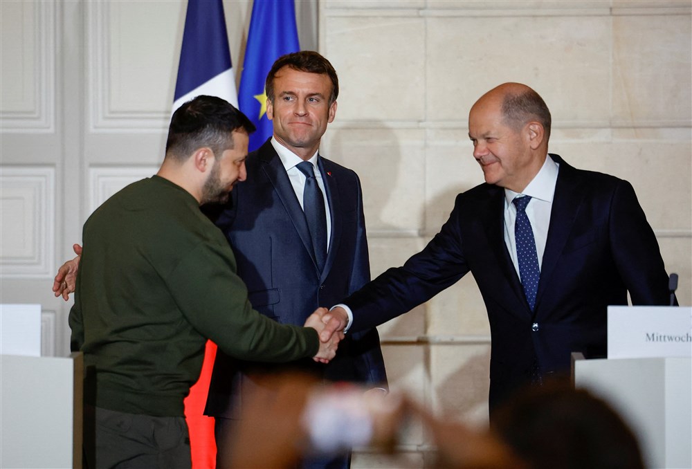 France : Macron et Zelensky s’engagent dans une course vaine vers l’abîme