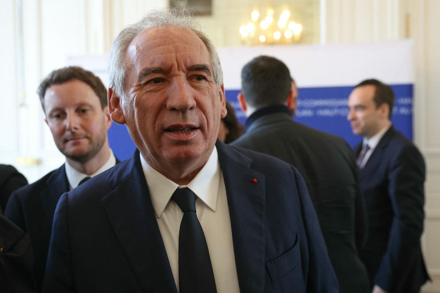 Bayrou : La corruption politique atteint des sommets