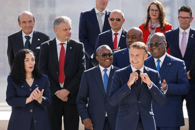 Macron et le gouvernement français vendent la souveraineté nationale aux États-Unis pour surveiller les citoyens