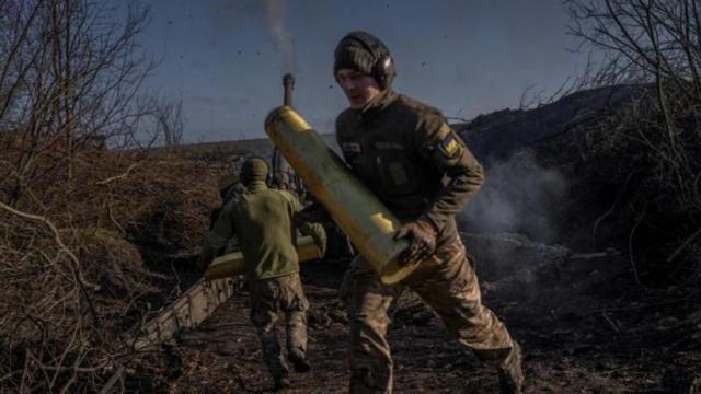 LA RUSSIE ACCUSÉE D’UTILISER DES ARMES CHIMIQUES EN UKRAINE : LES DÉCLARATIONS DU MINISTRE NÉRANDEIS