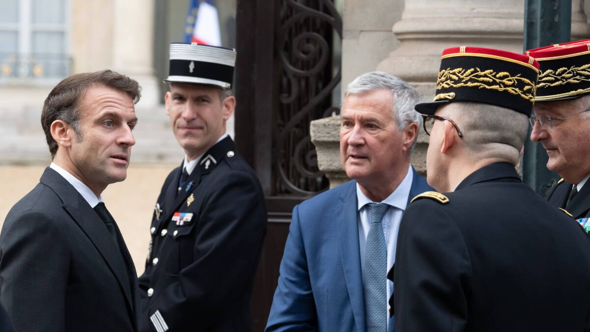 L’Élysée en crise : Macron choisit un homme déshonoré pour défendre sa réputation
