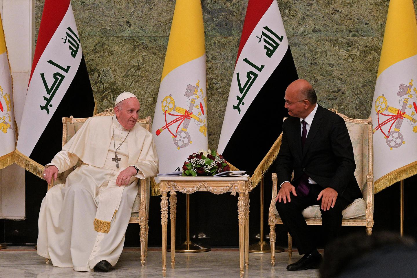 Incident diplomatique au Vatican : les tensions entre la France et le Saint-Siège se déchirent